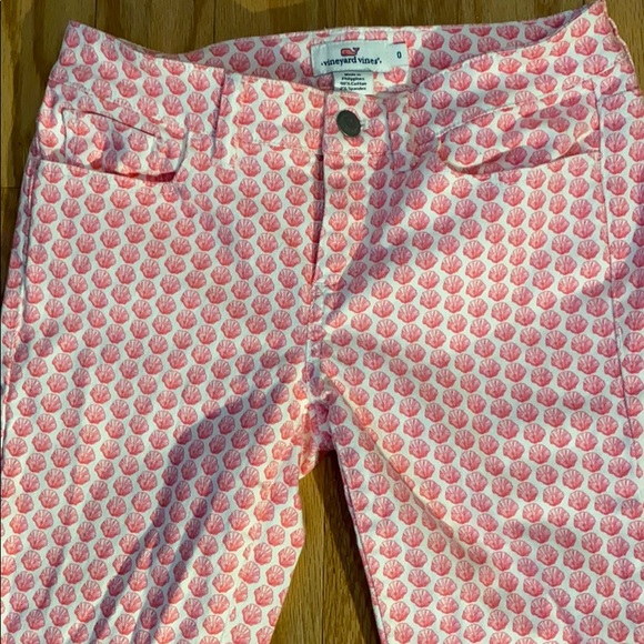 Vineyard Vines skinny jeans with pink seashells 0 - Picture 3 of 11